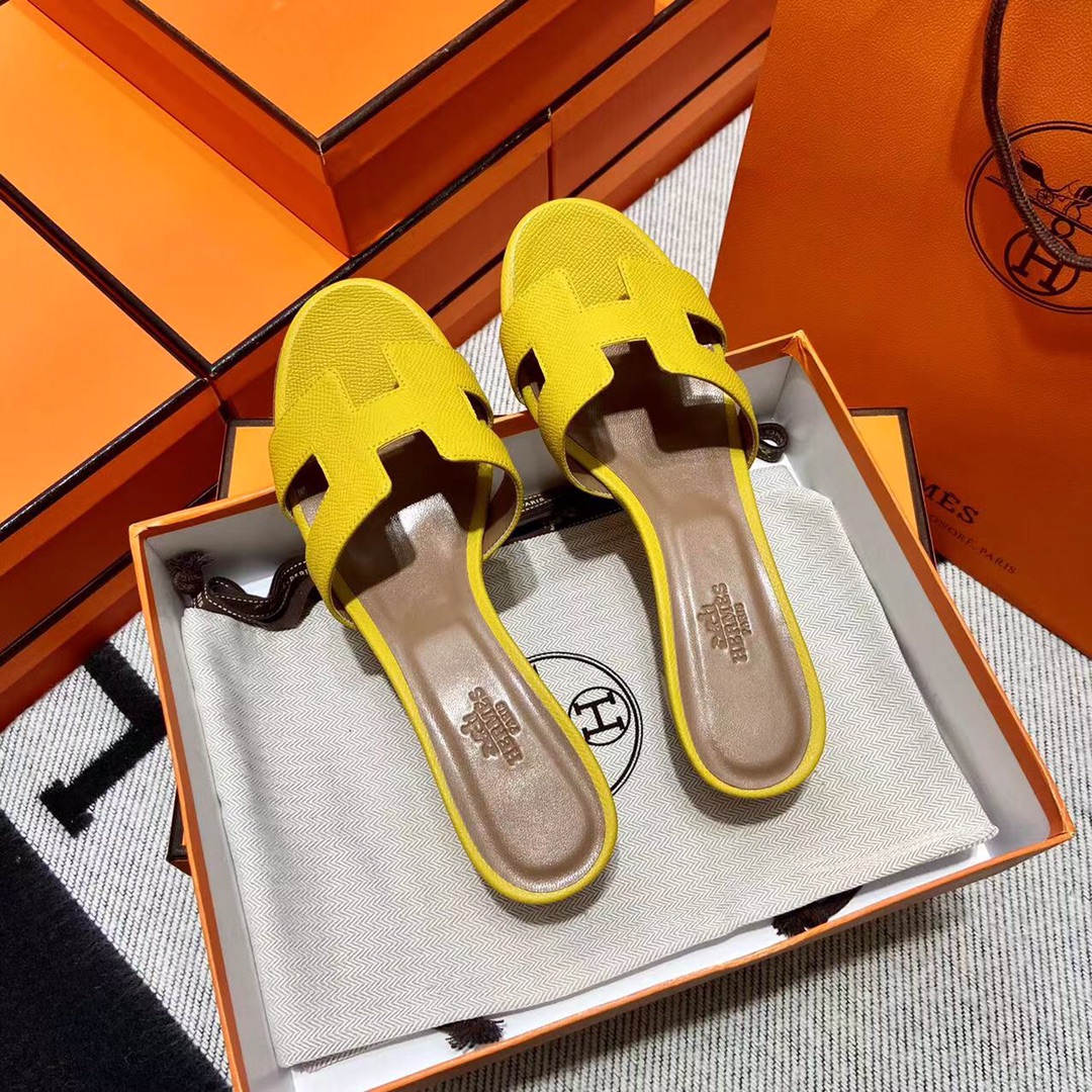 에르메스 올수공 오아시스 슬리퍼 샌들 앱송 67